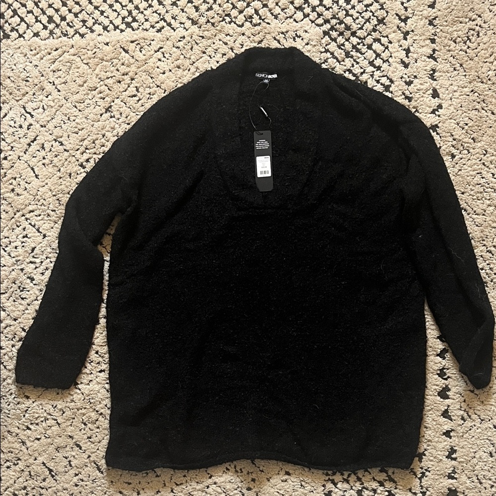 V-Neck Black Long Sleeve Sweater